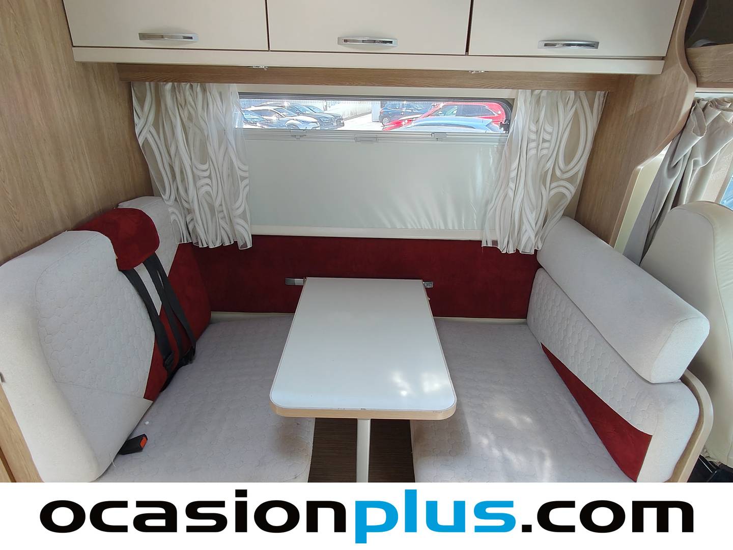 Extras y acabados del Fiat Rimor Seal 7 Fiat Rimor Seal 7 2.3 DS (130 CV) 4 Plazas