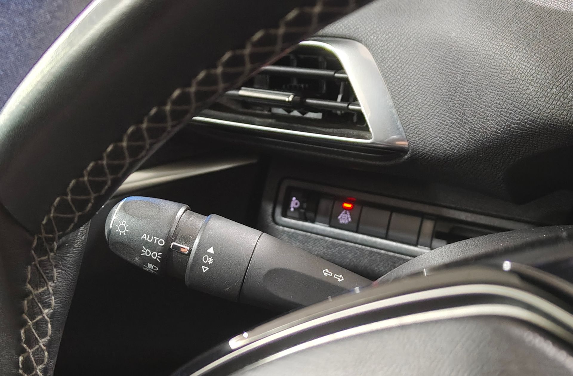 Peugeot 3008 PureTech 130 Allure Pack - foto 30