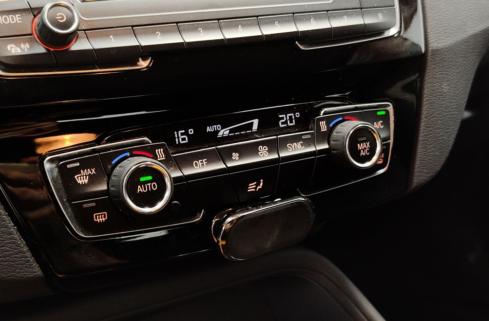 BMW X1 sDrive18d - foto 30