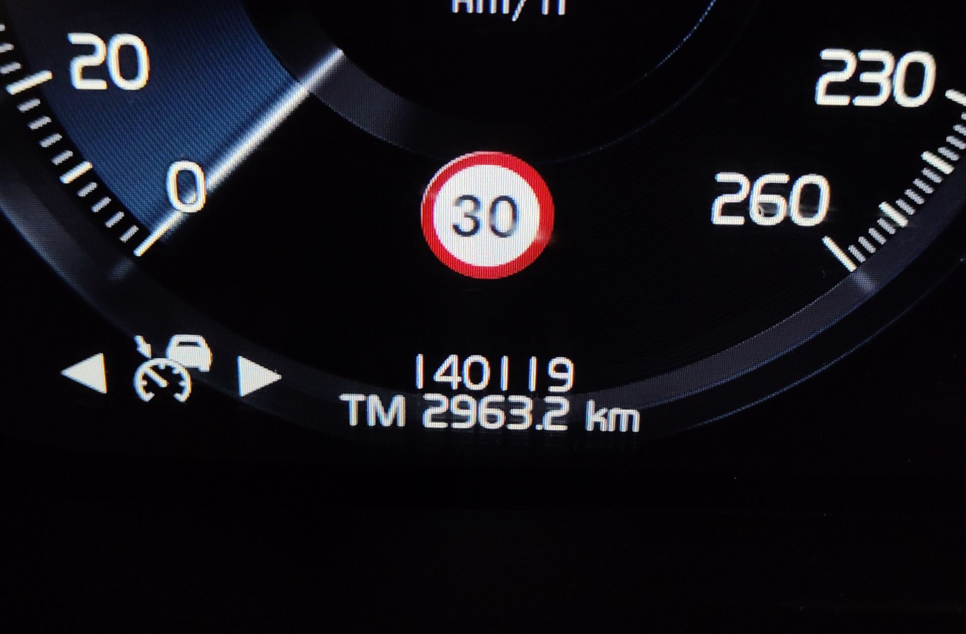 Volvo XC90 D4 Momentum 7 plazas - foto 12