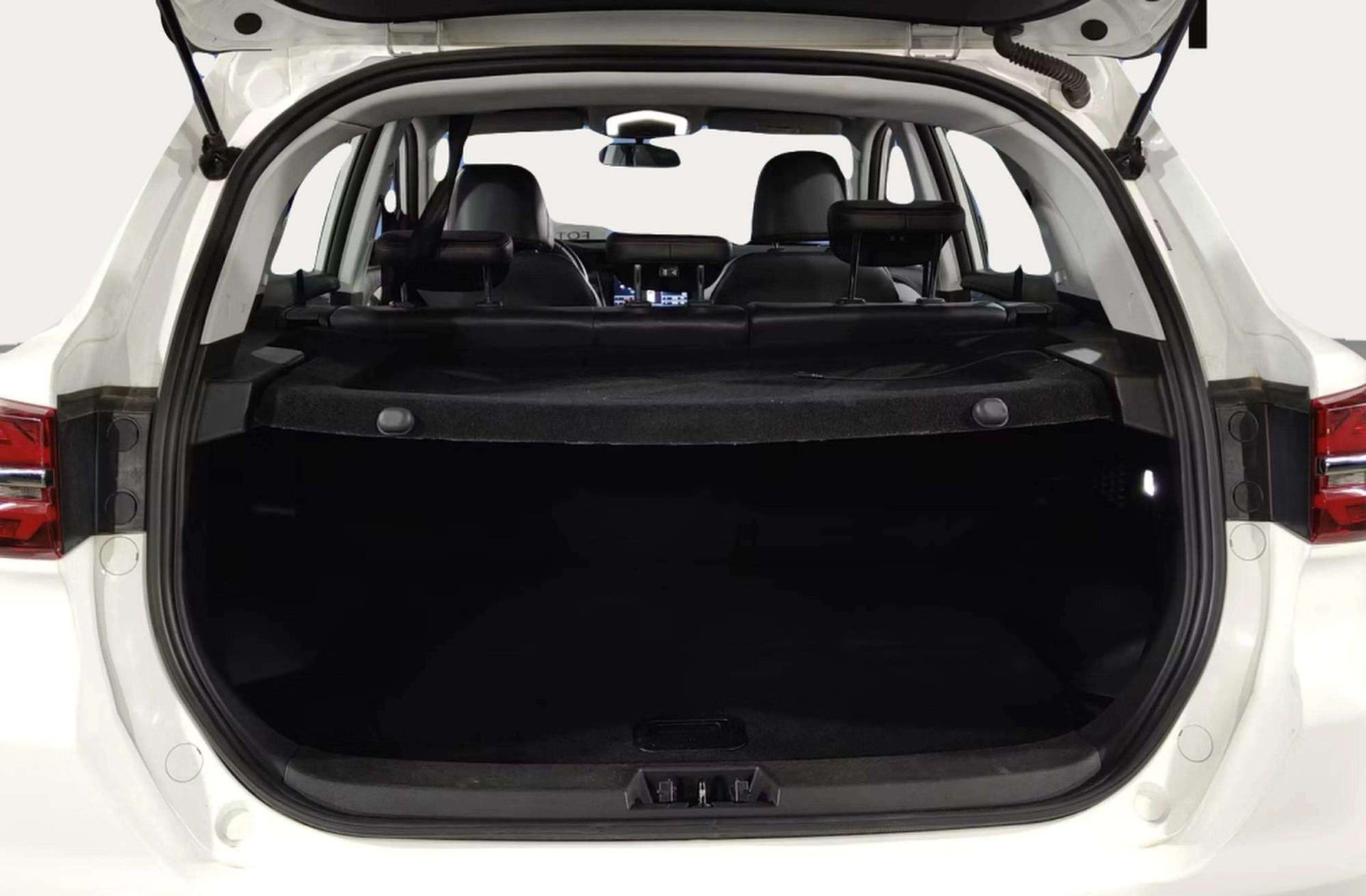 SWM G01 1.5T Luxury - foto 16