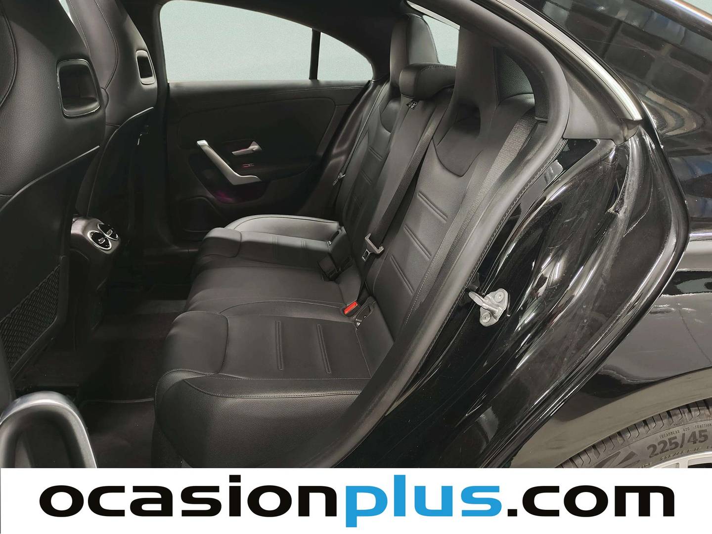 Foto asientos traseros Mercedes CLA Mercedes CLA 180 (136 CV)