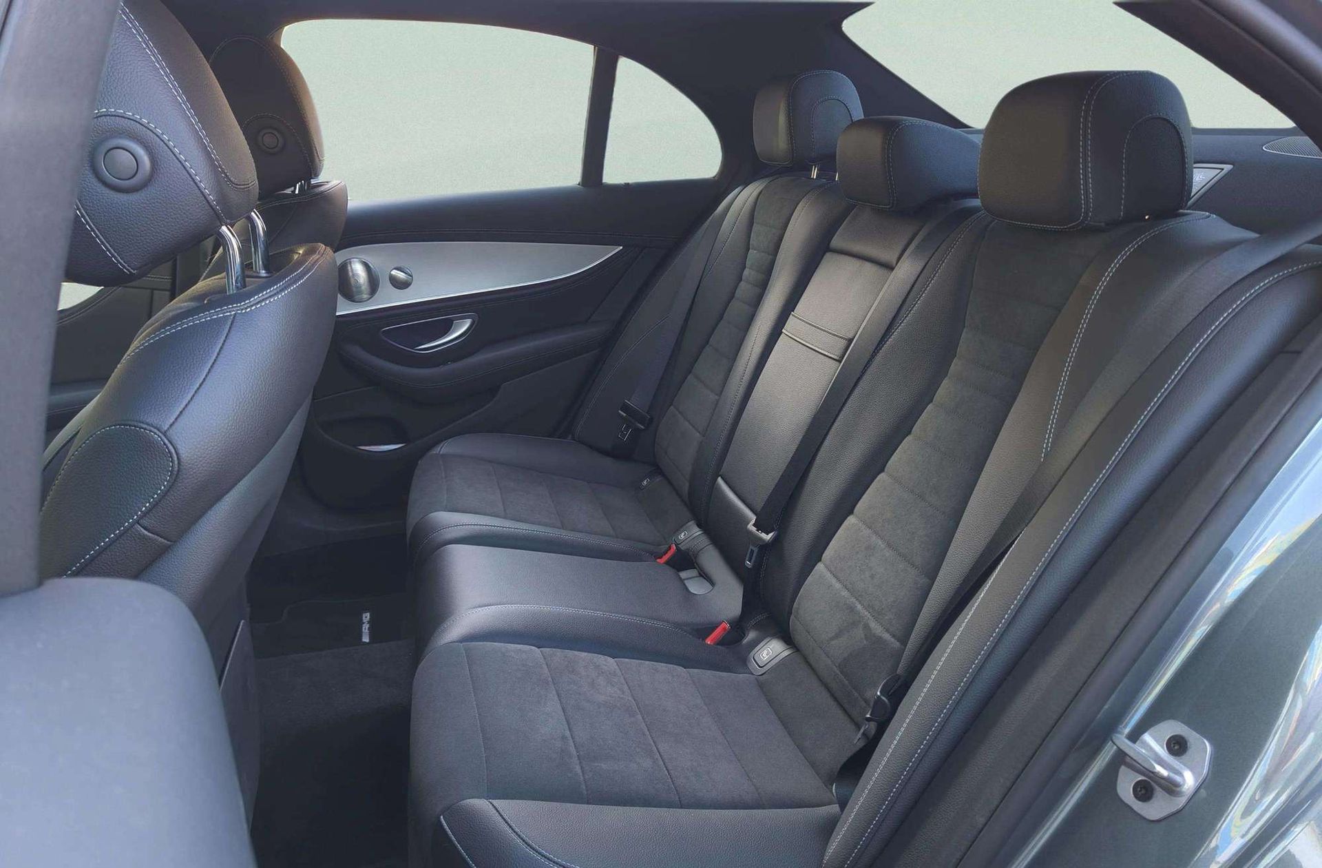 Mercedes-Benz Clase E E 220 d - foto 14