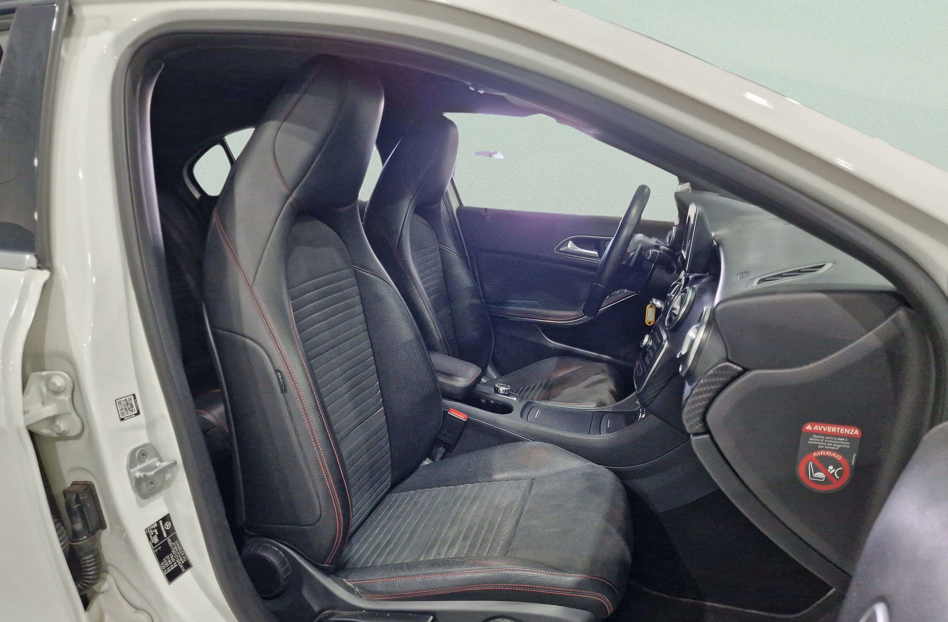 Mercedes-Benz Clase A 180 CDI AMG Line - foto 17