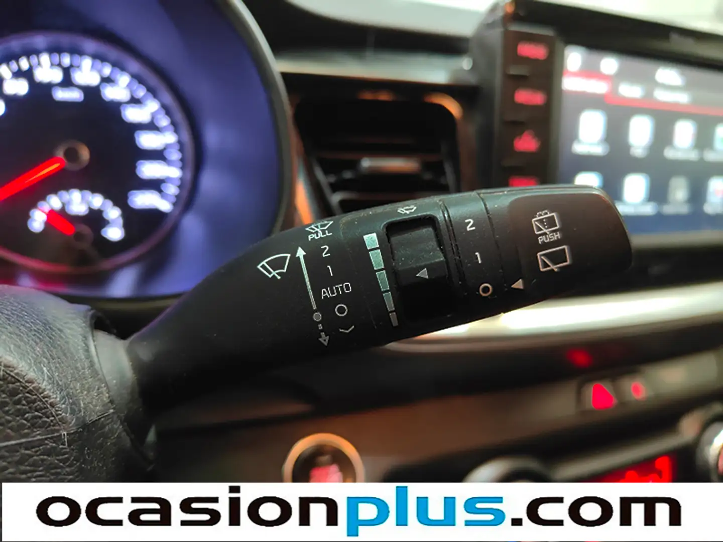 Foto KIA Stonic Kia Stonic 1.0 T-GDi Black Edition (120 CV)