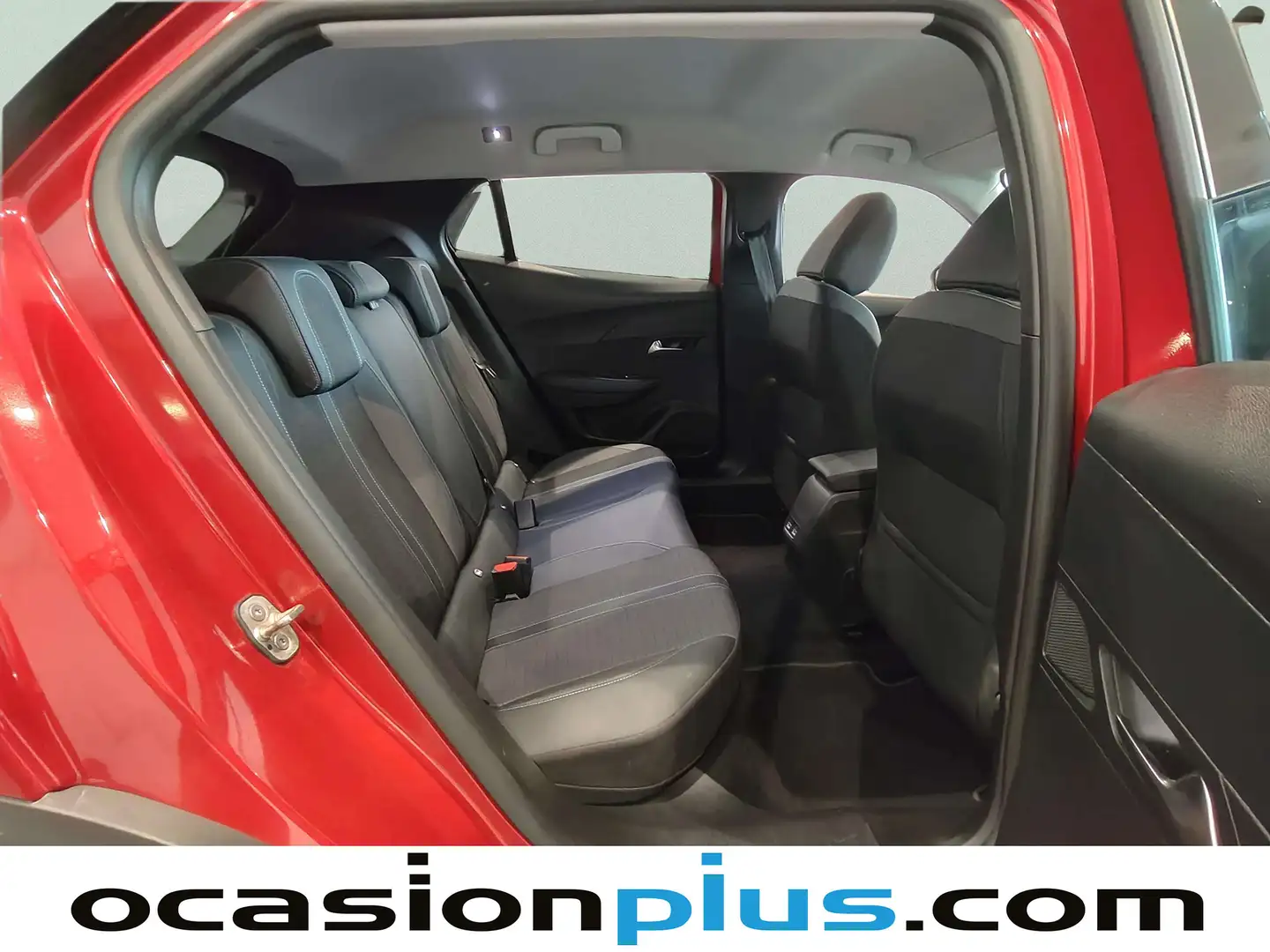 Foto Peugeot 2008 Peugeot 2008 PureTech 130 S&S Allure Pack EAT8 (130 CV)