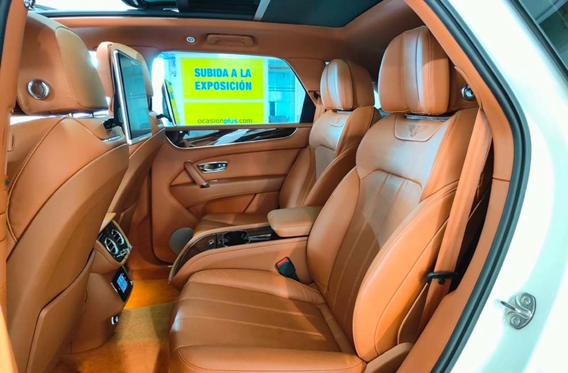 Bentley Bentayga 3.0 Hybrid 4WD - foto 24