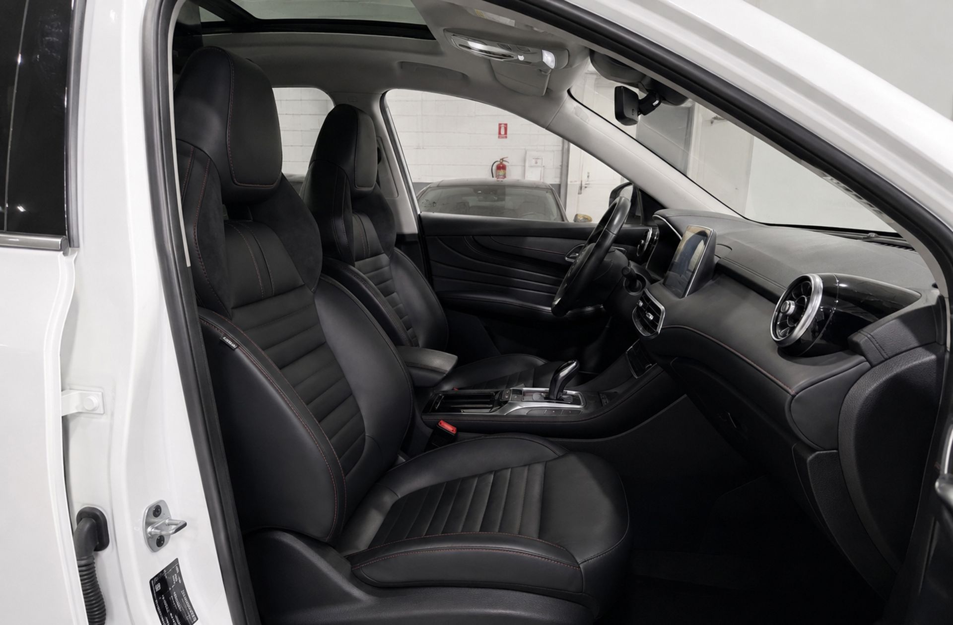 MG HS 1.5 Turbo GDI Luxury DCT - foto 22