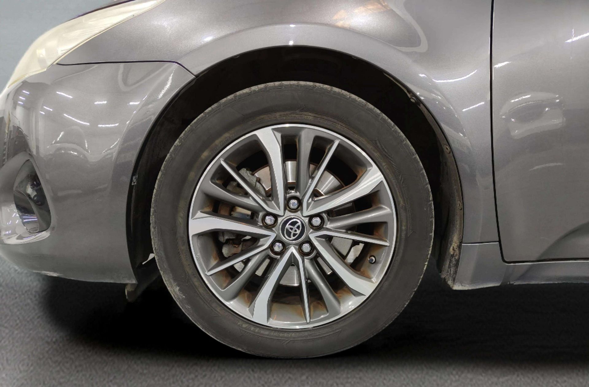 Toyota Avensis 150D Advance - foto 31