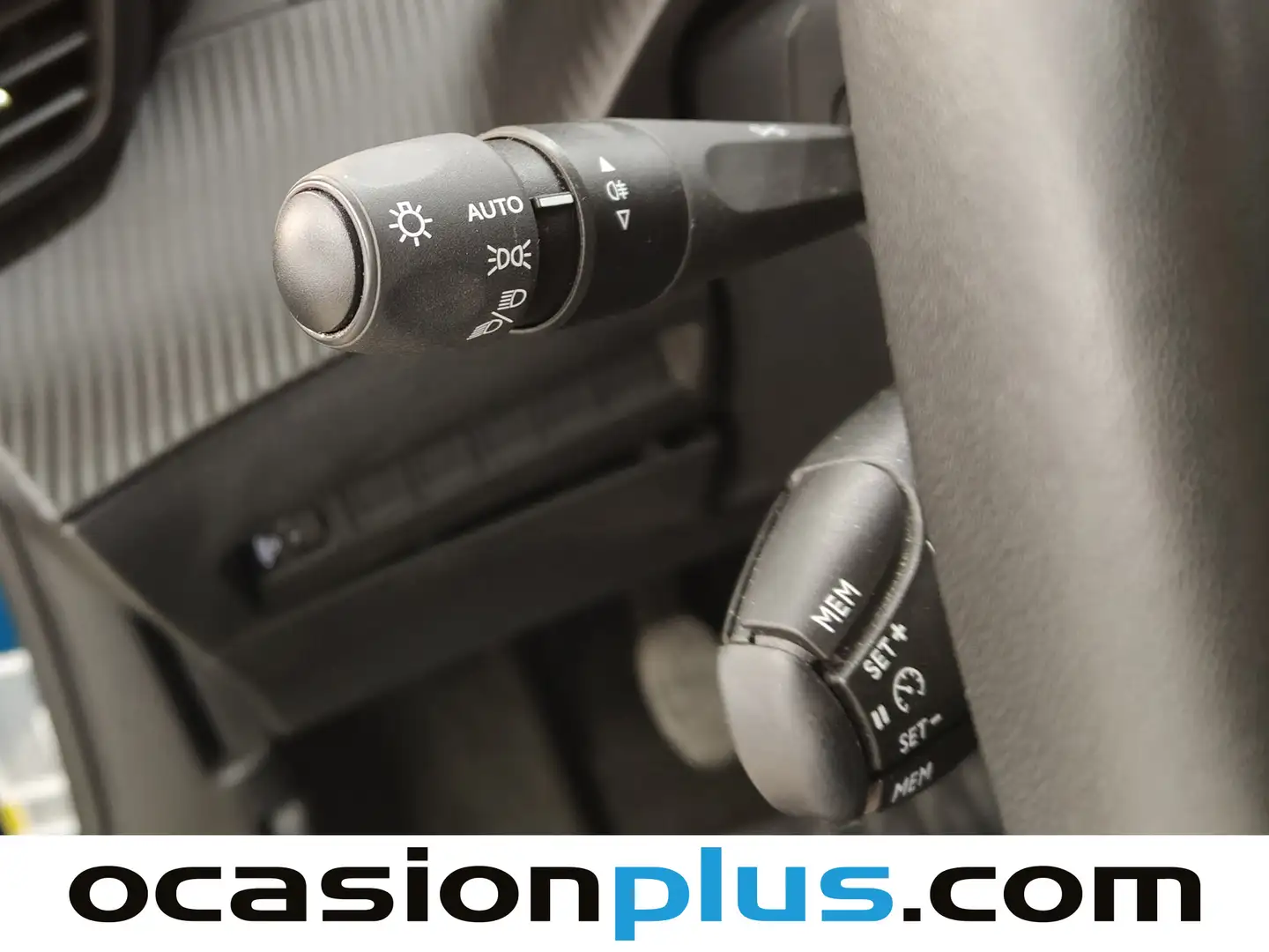 Foto Peugeot 2008 Peugeot 2008 PureTech 100 S&S Allure (100 CV)