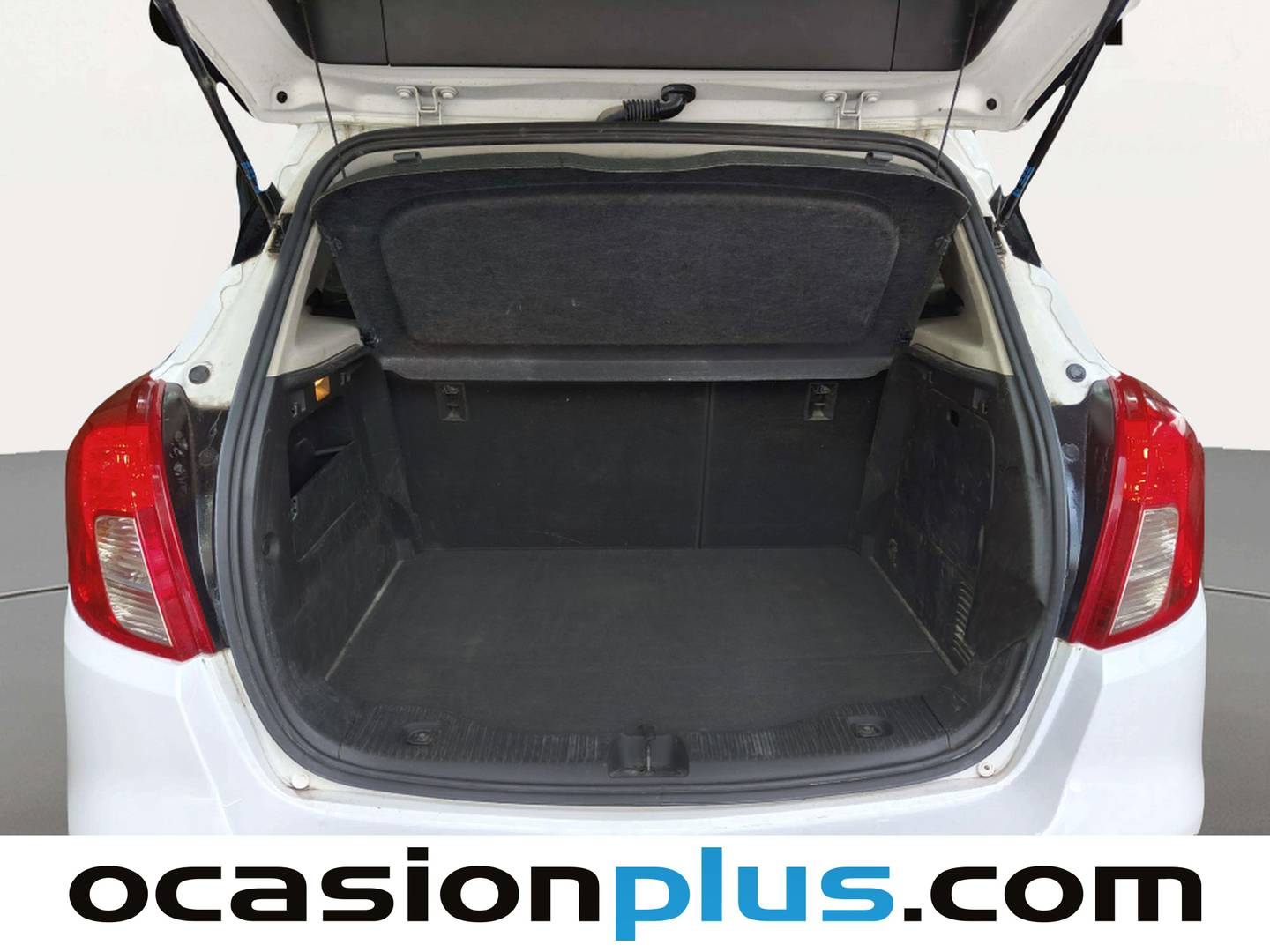 Fotos maletero Opel Mokka X Opel Mokka X 1.4 T S&S Selective 4x2 (140 CV)