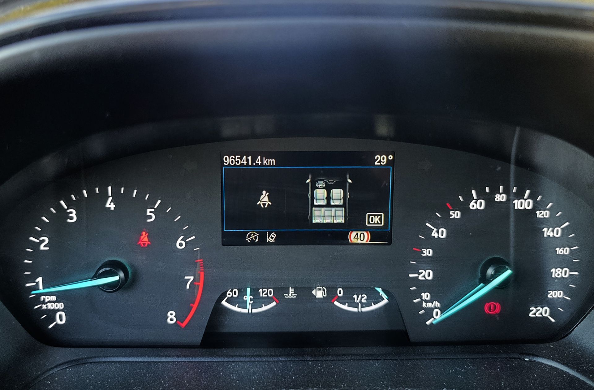 Ford Fiesta 1.0 EcoBoost MHEV ST-Line - foto 27