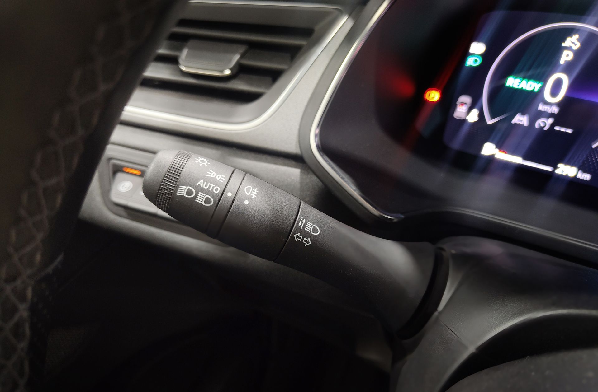 Renault Captur Techno E-Tech Híbrido - foto 25