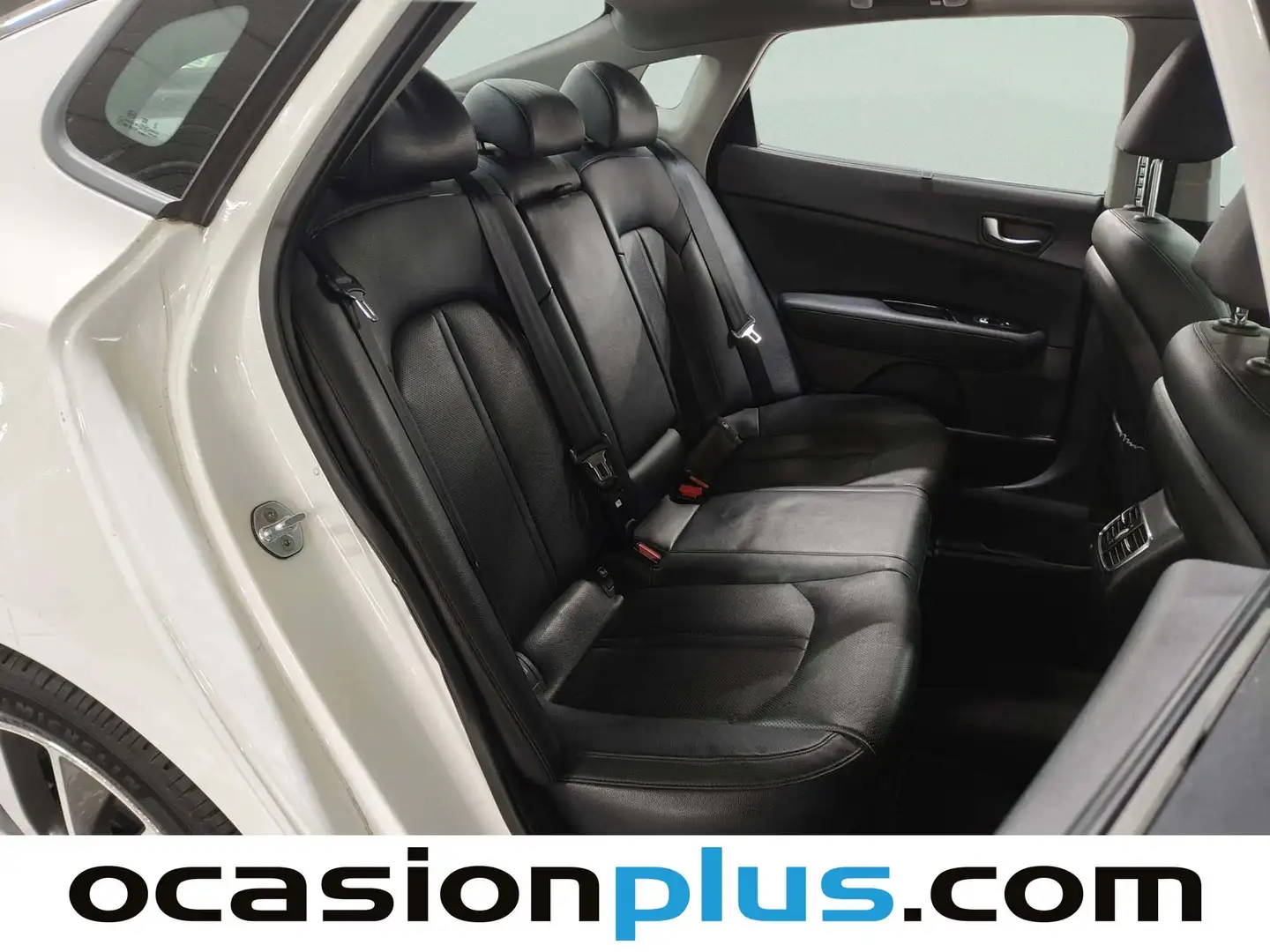 Foto KIA Optima Kia Optima 1.7 CRDI Eco-Dynamics Emotion DCT (141 CV)