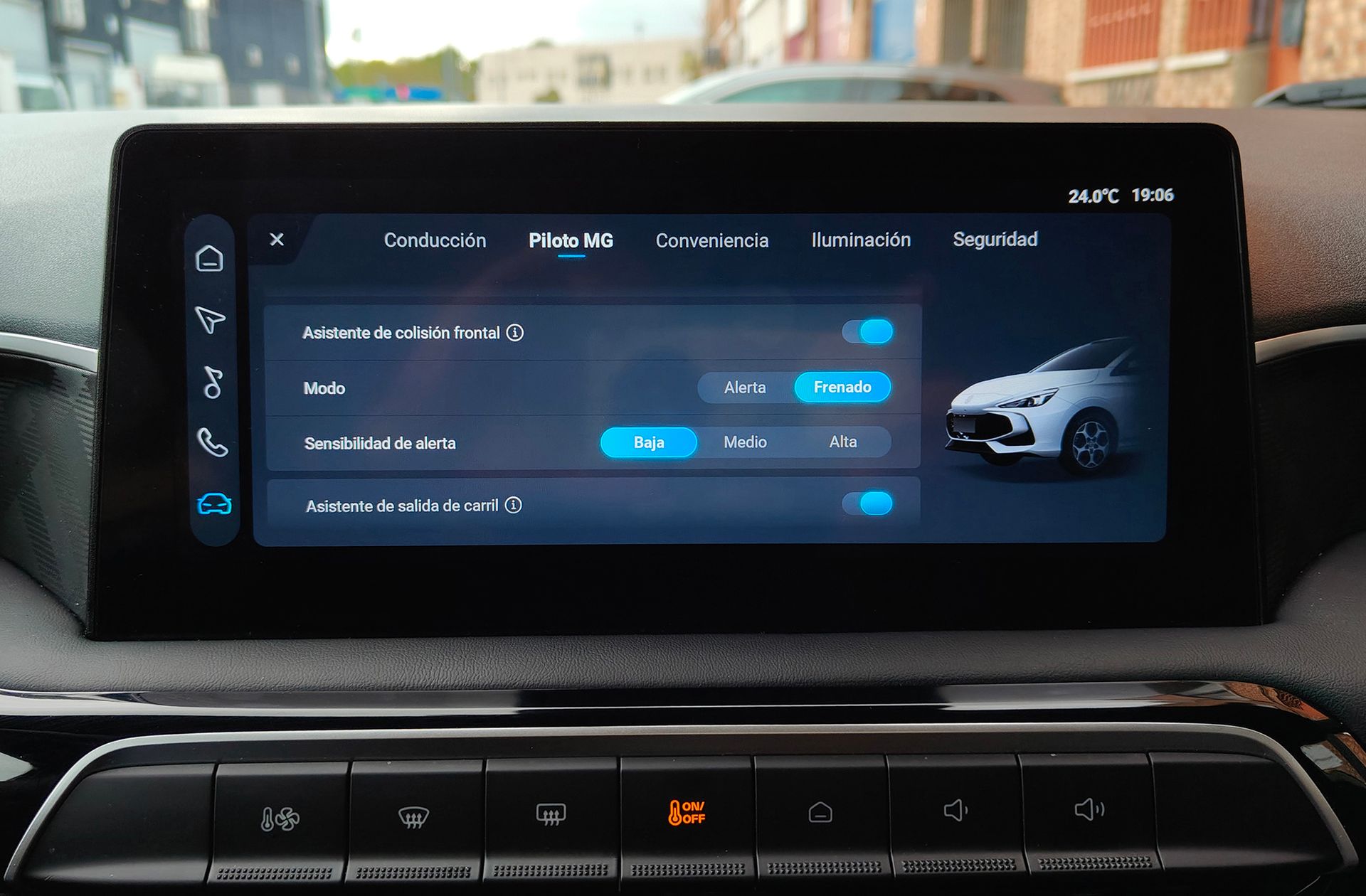 MG MG3 Hybrid+ Luxury - foto 16