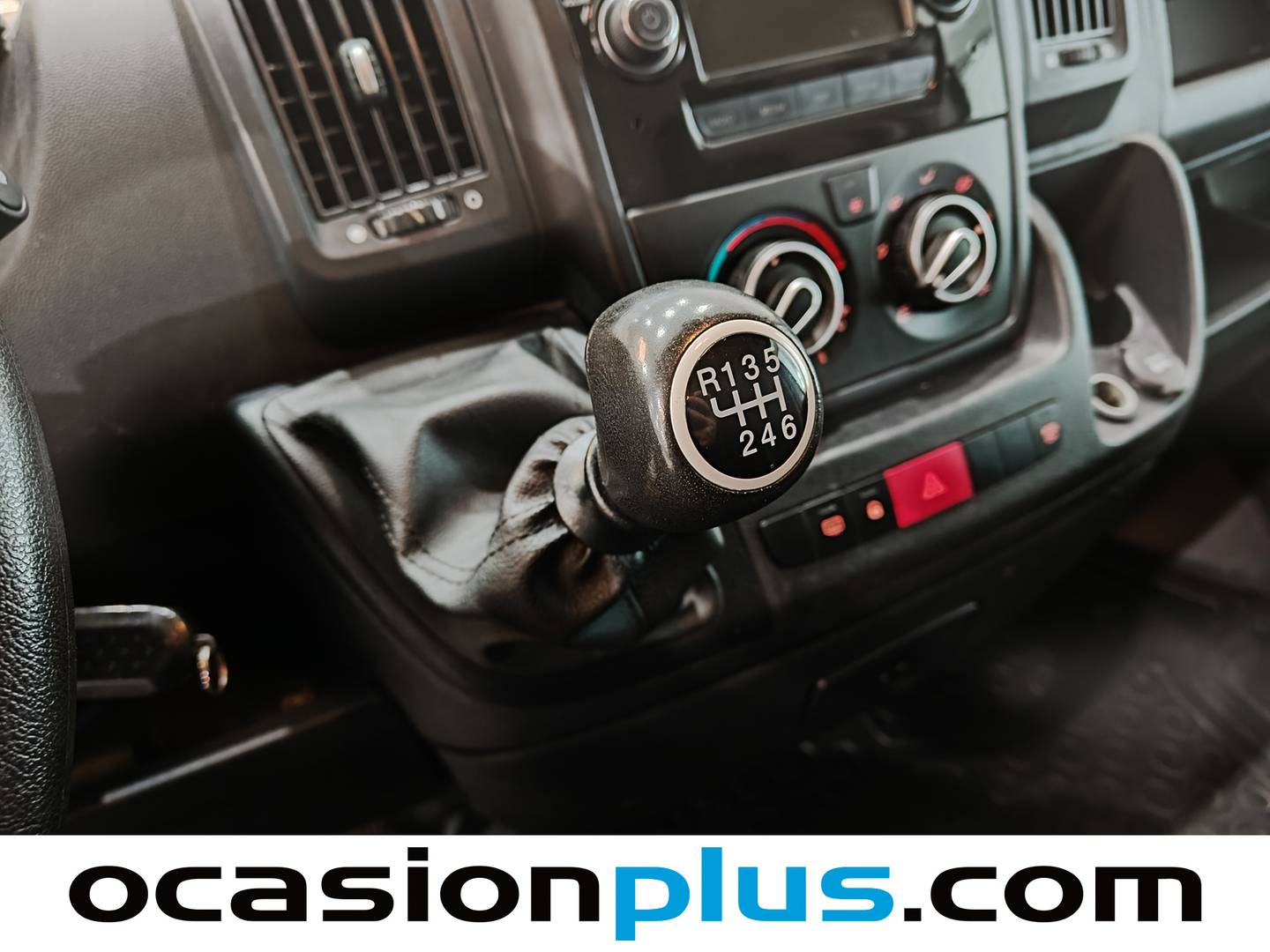 Peugeot Boxer Peugeot Boxer Furgon BlueHDi 140 S&S Pack 335 L2H2 (140 CV) de segunda mano