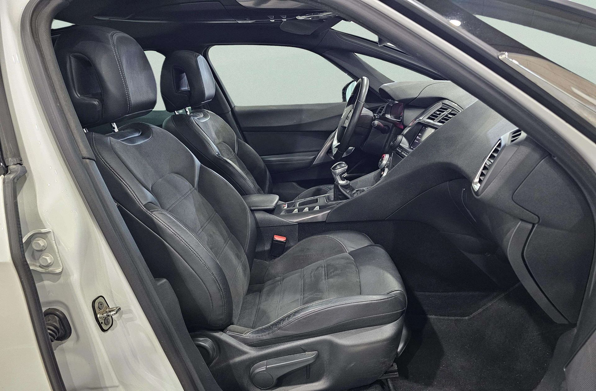 DS DS 5 BlueHDi 120 Style - foto 21
