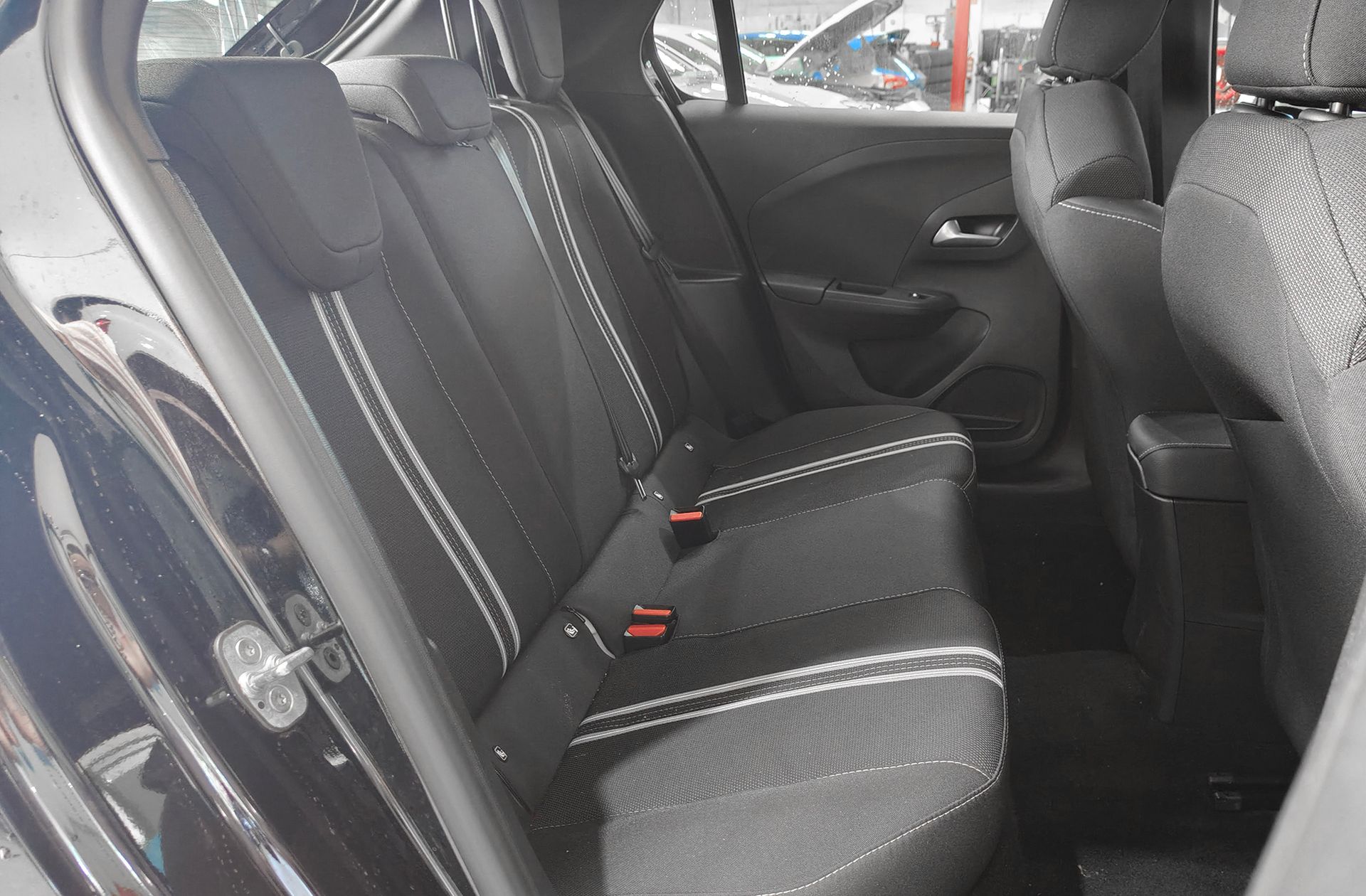 Opel Corsa 1.2 T XHL Hybrid GS eDCT - foto 17