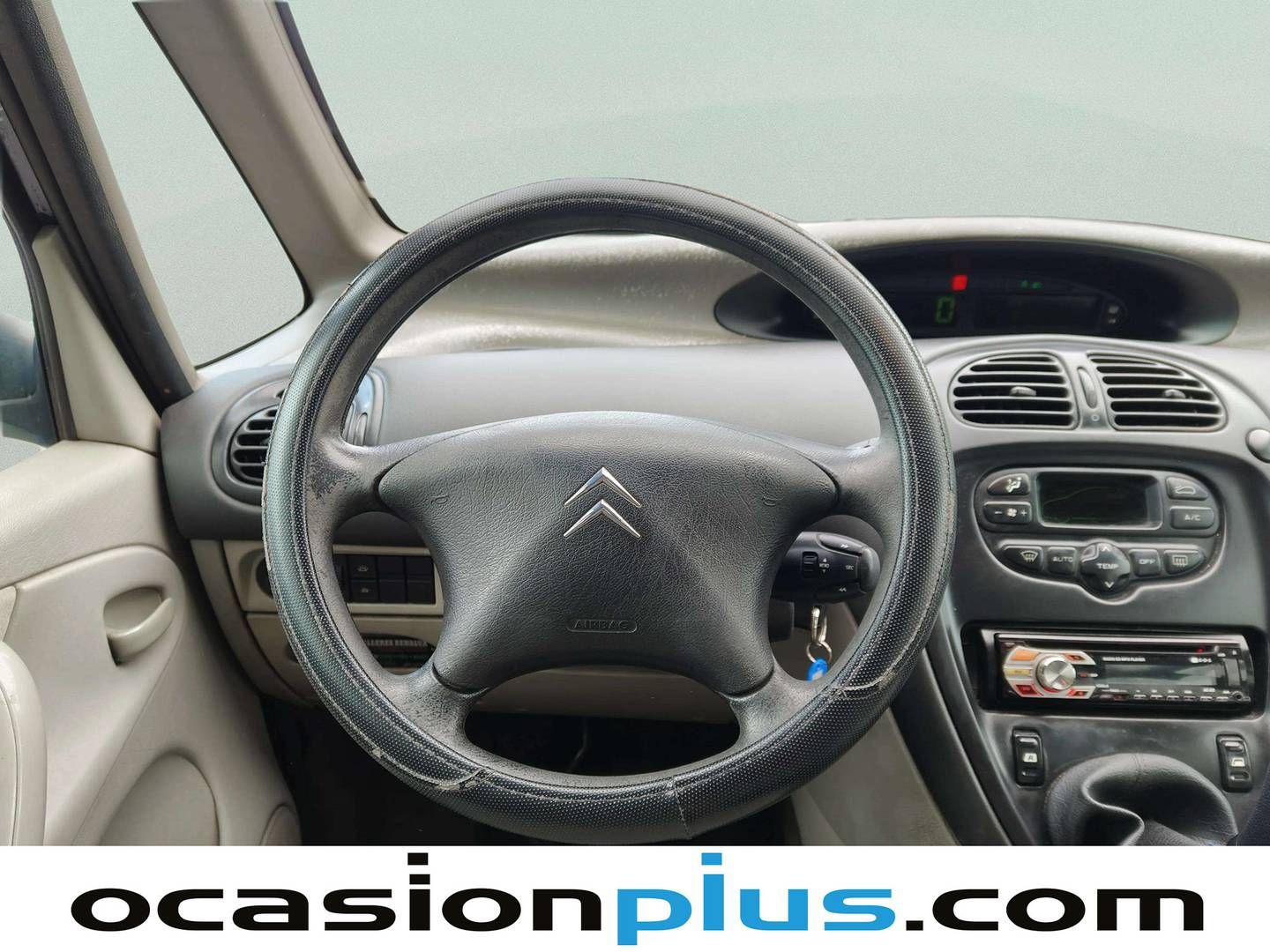 Extras y acabados del Citroën Xsara Picasso Citroen Xsara Picasso 2.0 HDI SX (90 CV)