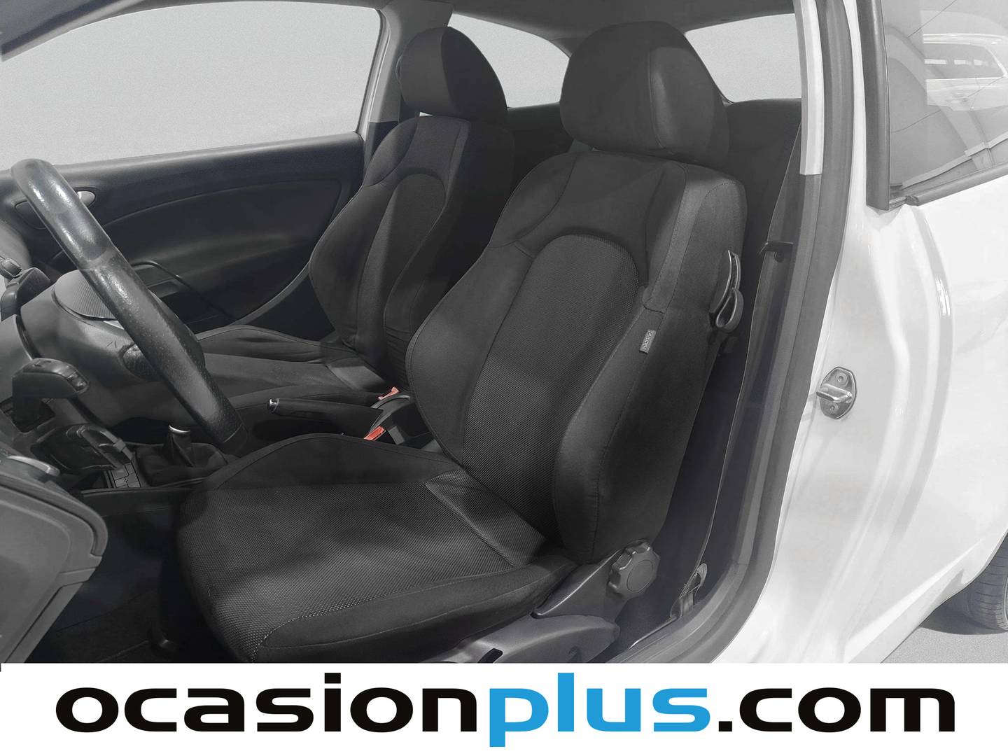 Foto asientos delanteros Seat Ibiza Seat Ibiza SC 1.6 TDI Sport (105 CV)
