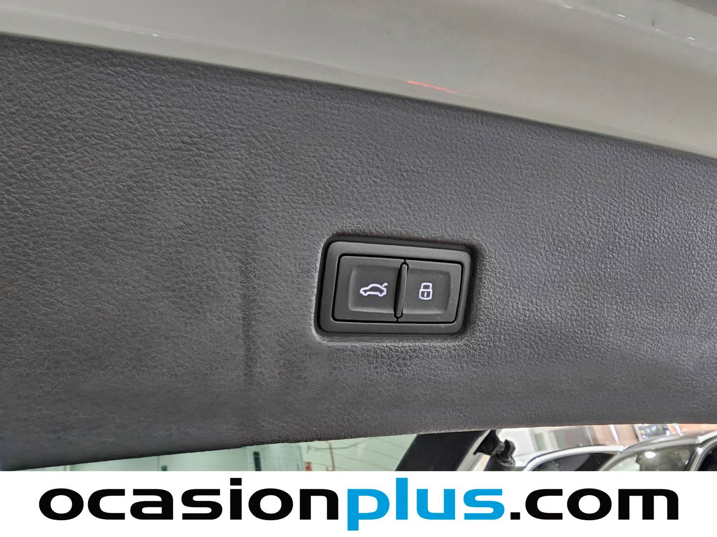 Audi Q8 Audi Q8 TFSIe TFSIe Black line plus 60 TFSIe quattro (462 CV) tiptronic de segunda mano
