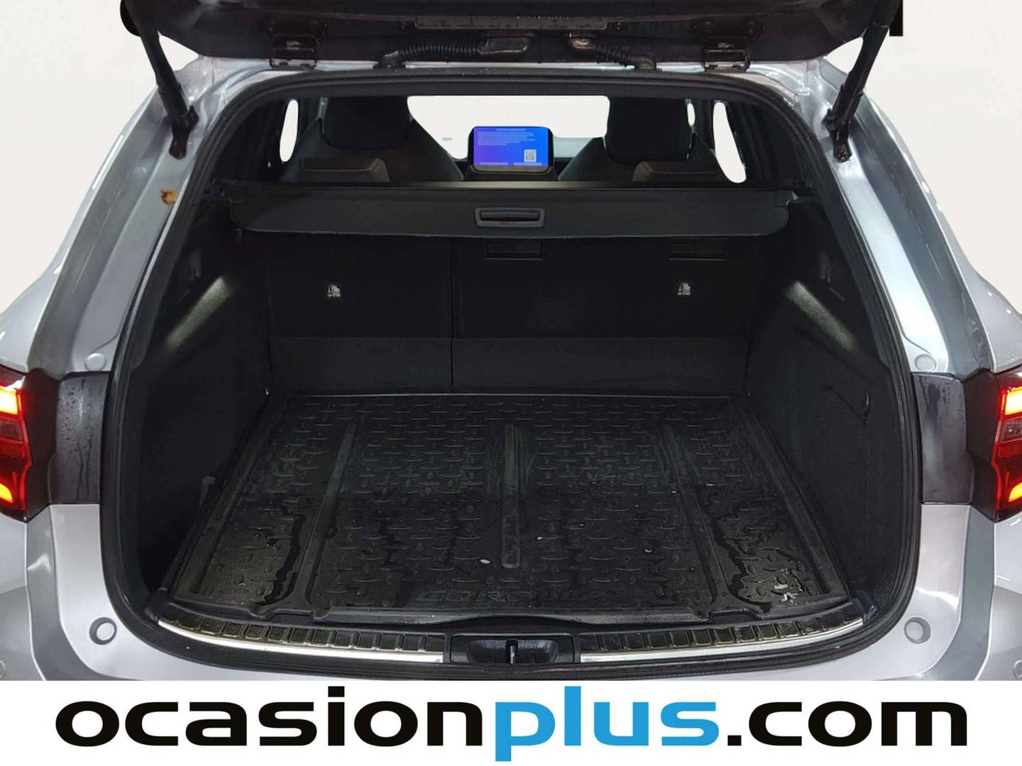 Fotos maletero Toyota Corolla Toyota Corolla 200H Touring Sport Style Edition (196 CV)