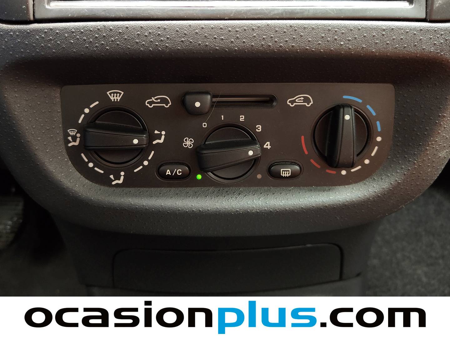 Extras y acabados del Citroën C2 Citroën C2 1.4I SX (75 CV)