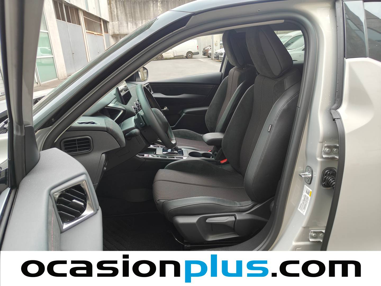 Foto asientos delanteros DS DS 3 DS DS3 PureTech 130 Performance Line Auto (130 CV)