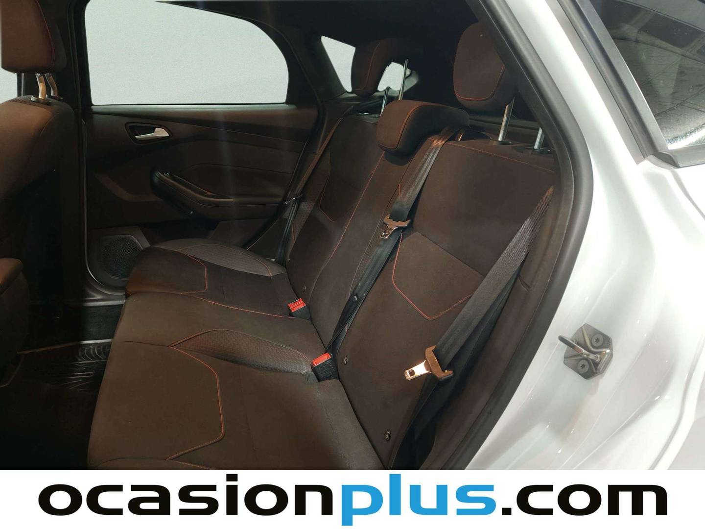 Foto asientos traseros Ford Focus Ford Focus 1.5 Ecoboost ST-Line Black&Red (182 CV)