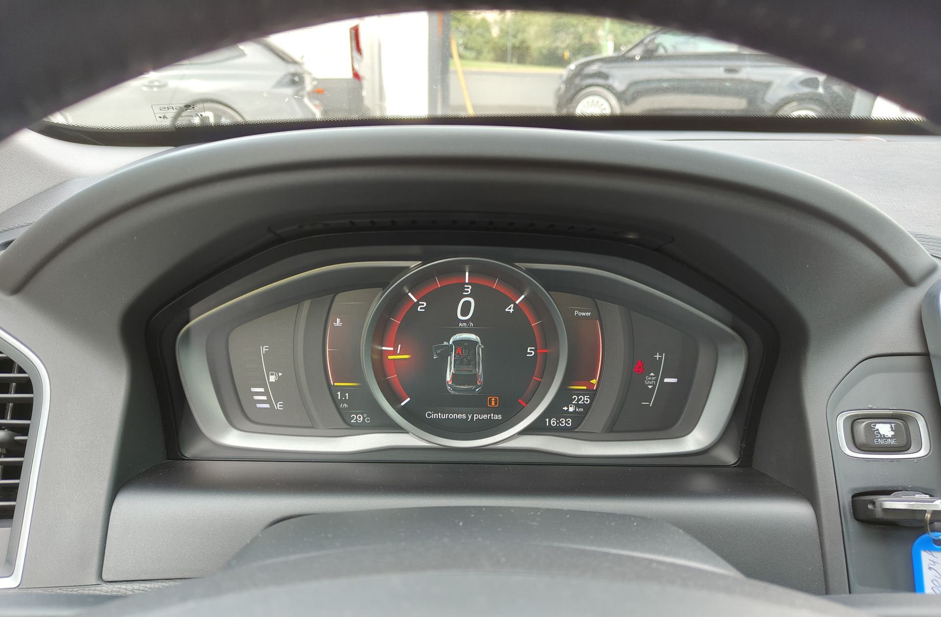 Volvo XC60 D3 Kinetic - foto 20
