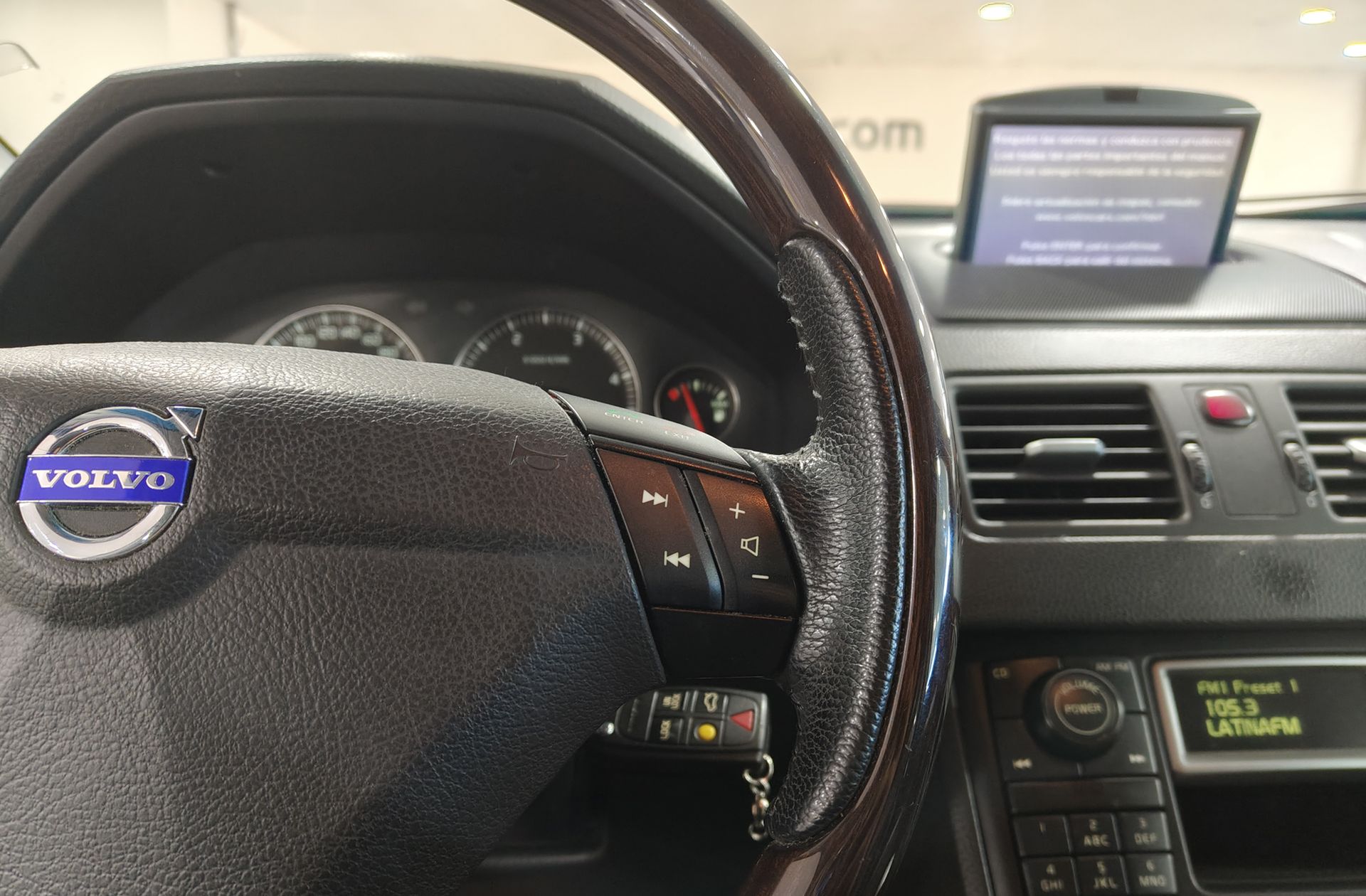Volvo XC90 D5 Executive 7 plazas - foto 27