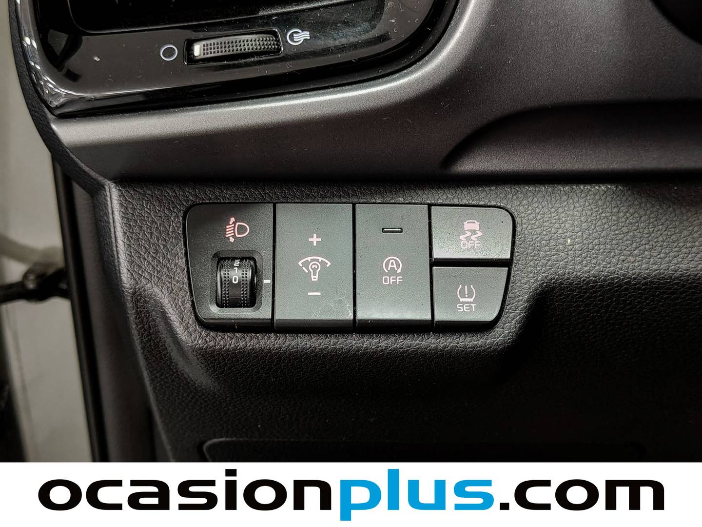 Foto KIA Stonic Kia Stonic 1.0 T-GDi MHEV Drive DCT (120 CV)