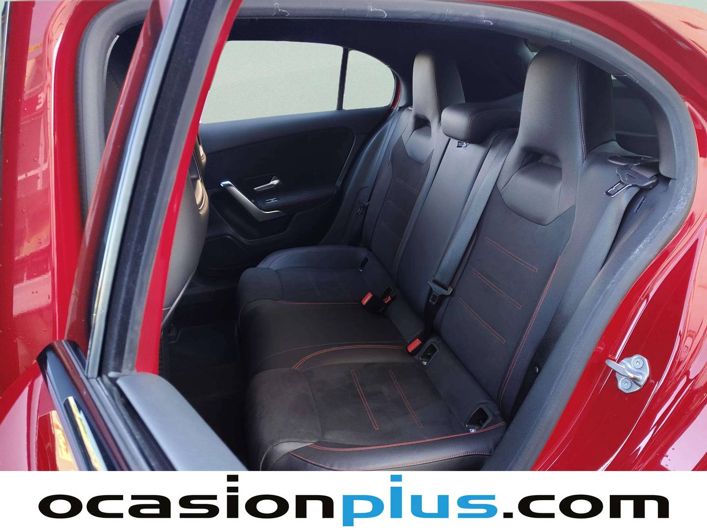 Foto asientos traseros Mercedes Clase A Mercedes-Benz Clase A 180 (136 CV)