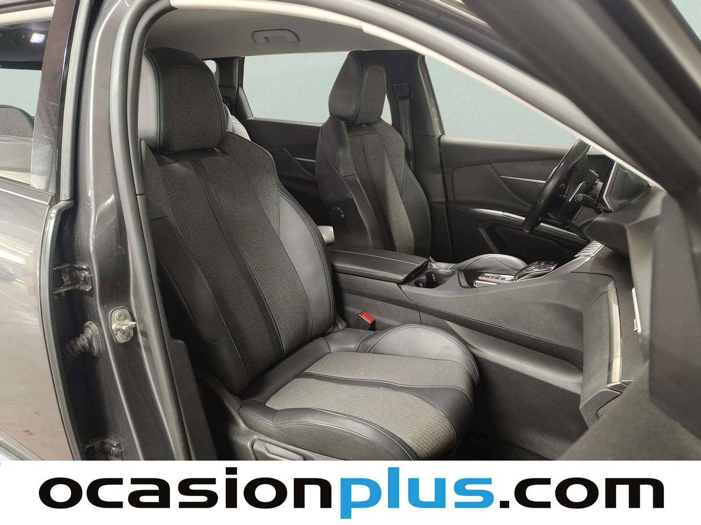 Foto Peugeot 5008 Peugeot 5008 PureTech 130 S&S Allure EAT8 (130 CV) 7 Plazas