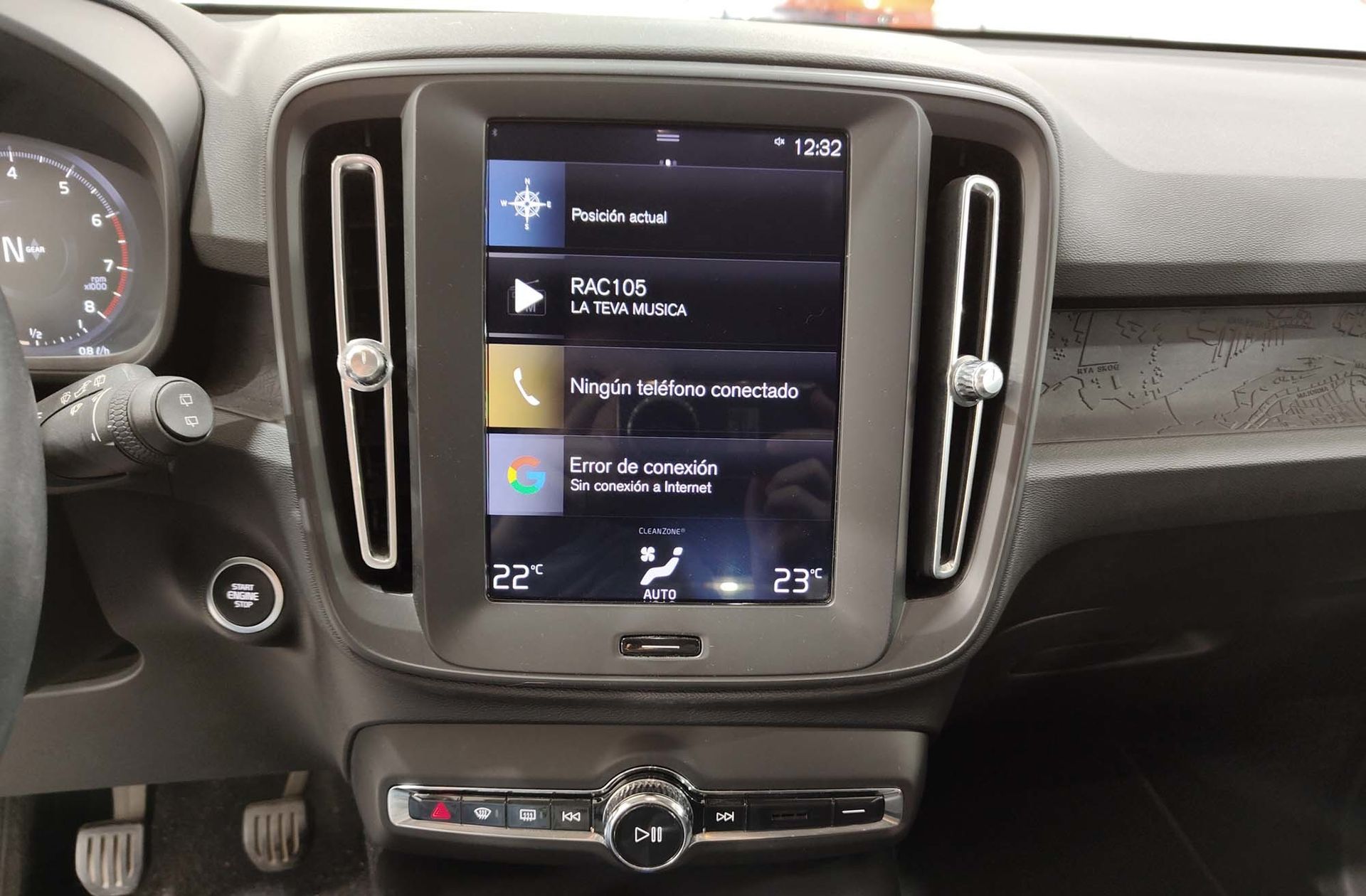 Volvo XC40 T3 - foto 36