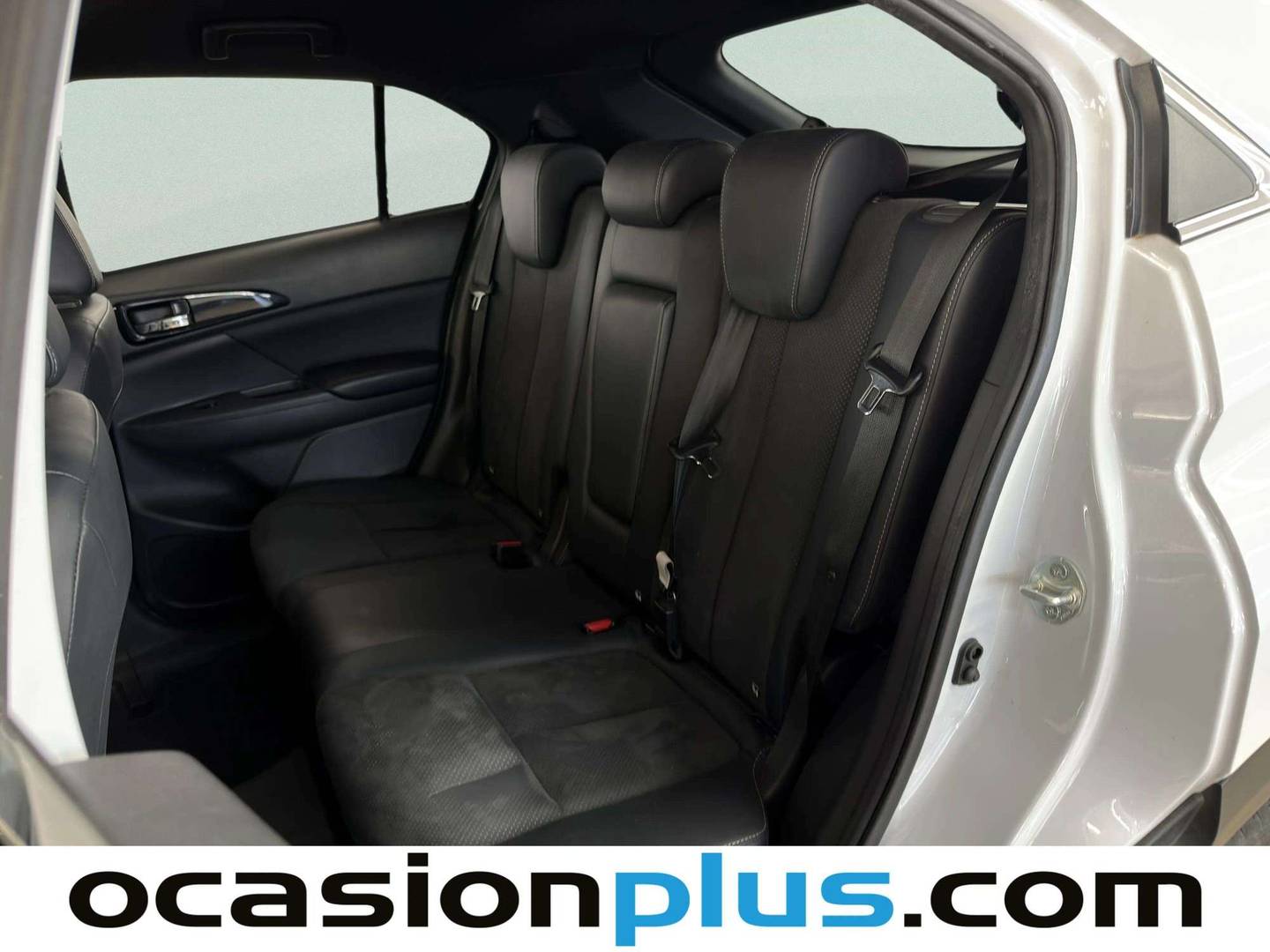 Foto asientos traseros Mitsubishi Eclipse Cross Mitsubishi Eclipse Cross 2.4 PHEV Kaiteki 4WD Auto (188 CV)