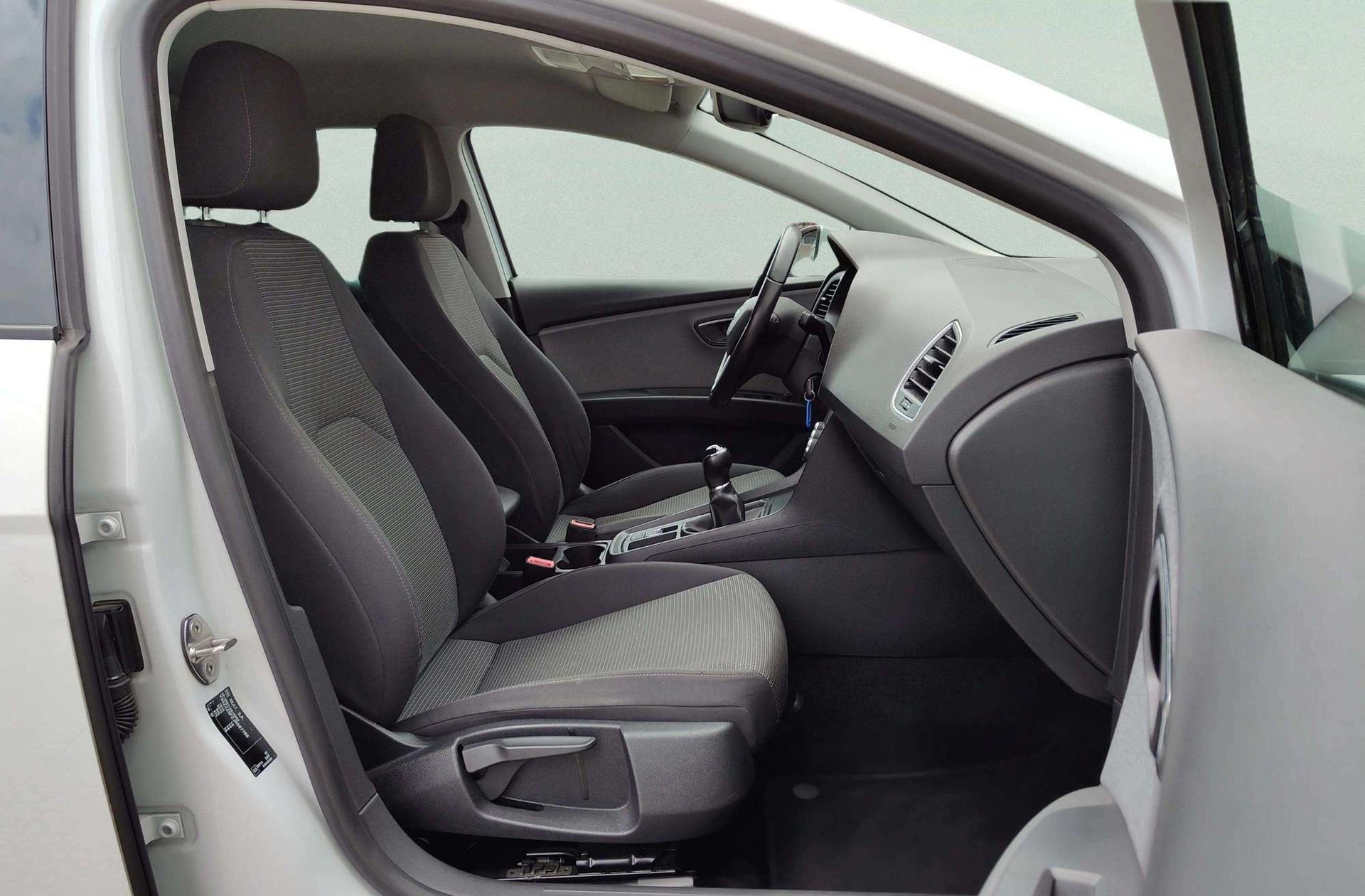 SEAT León ST 1.6 TDI Style Advanced - foto 17