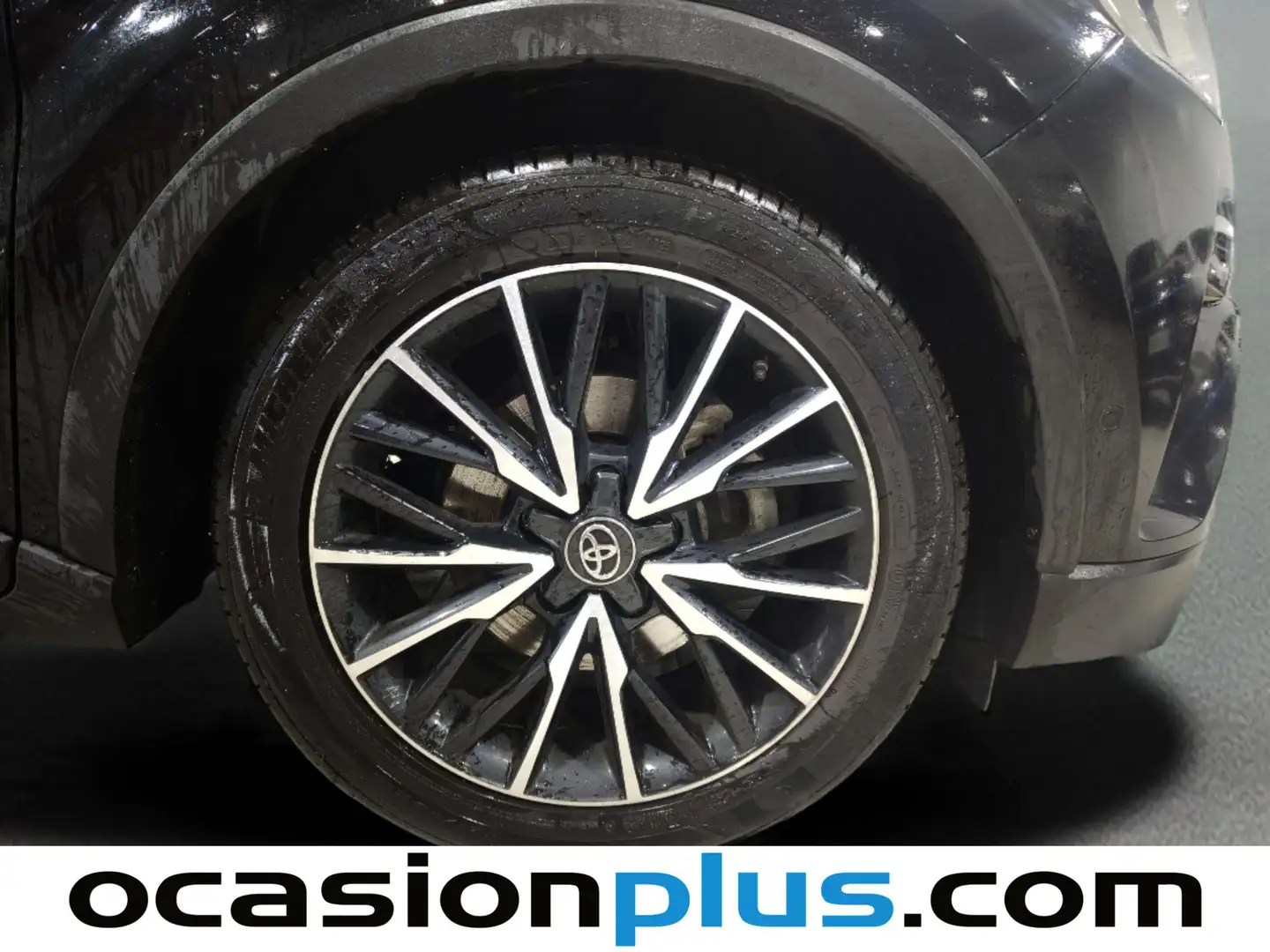 Foto Toyota C-HR Toyota C-HR 1.8 125H Advance (122 CV)