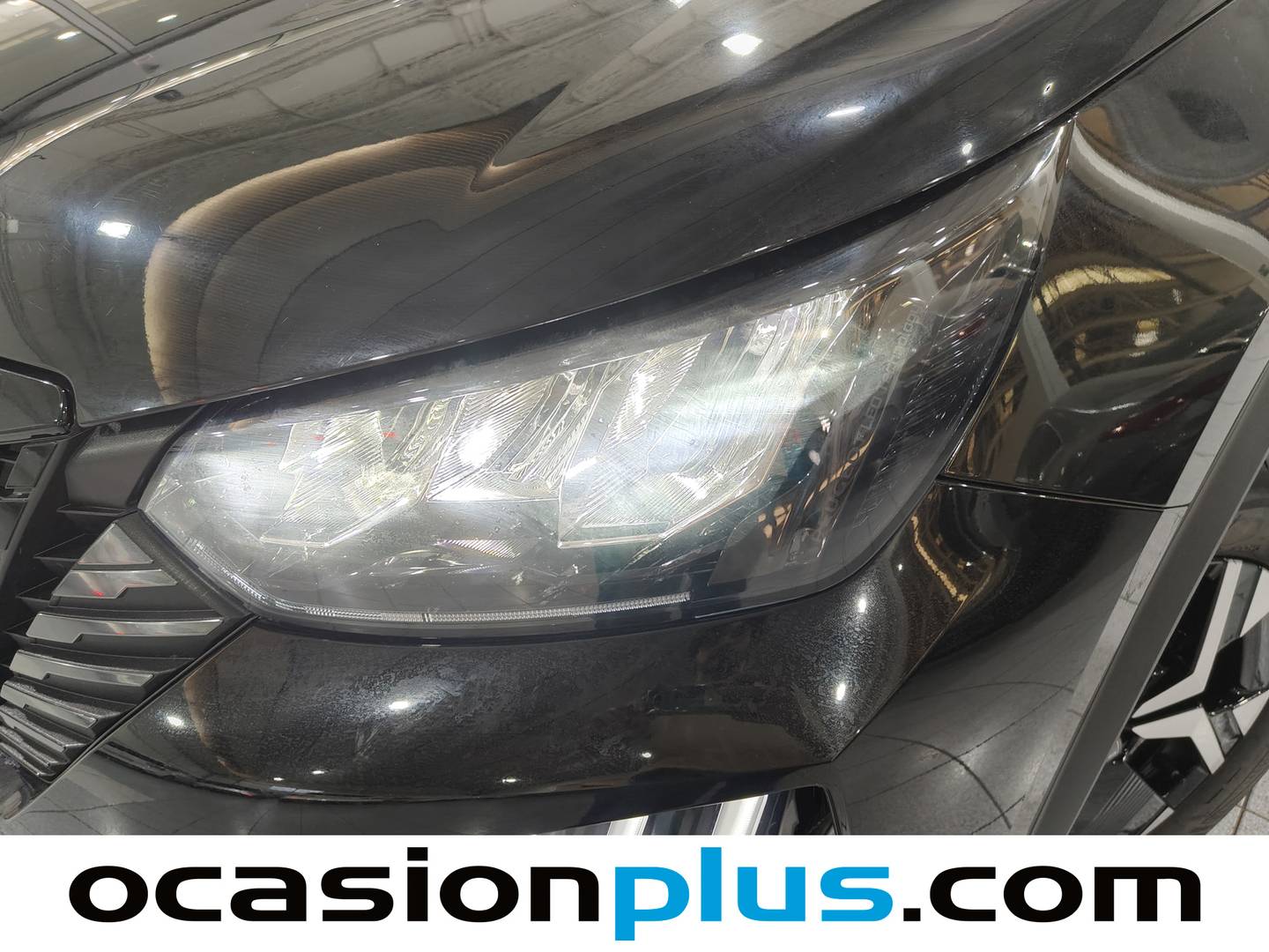 Foto Peugeot 2008 Peugeot 2008 Allure Hybrid eDCS6  (136 CV)