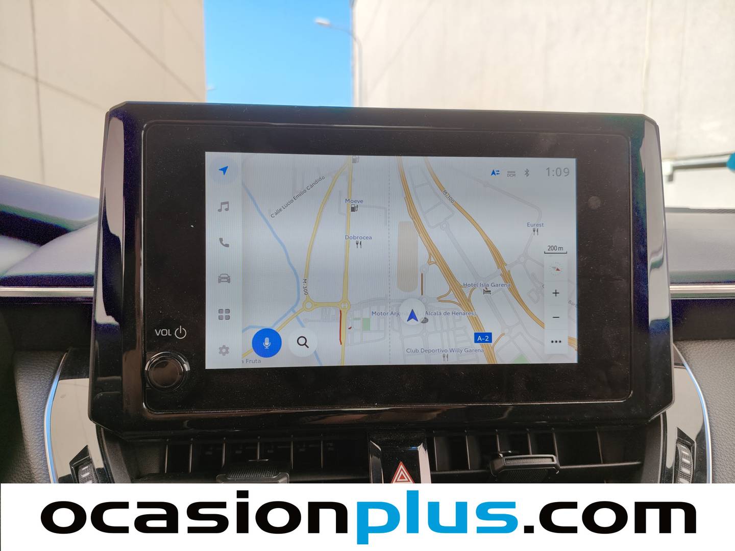 Extras y acabados del Toyota Corolla Toyota Corolla 140H Business (140 CV)