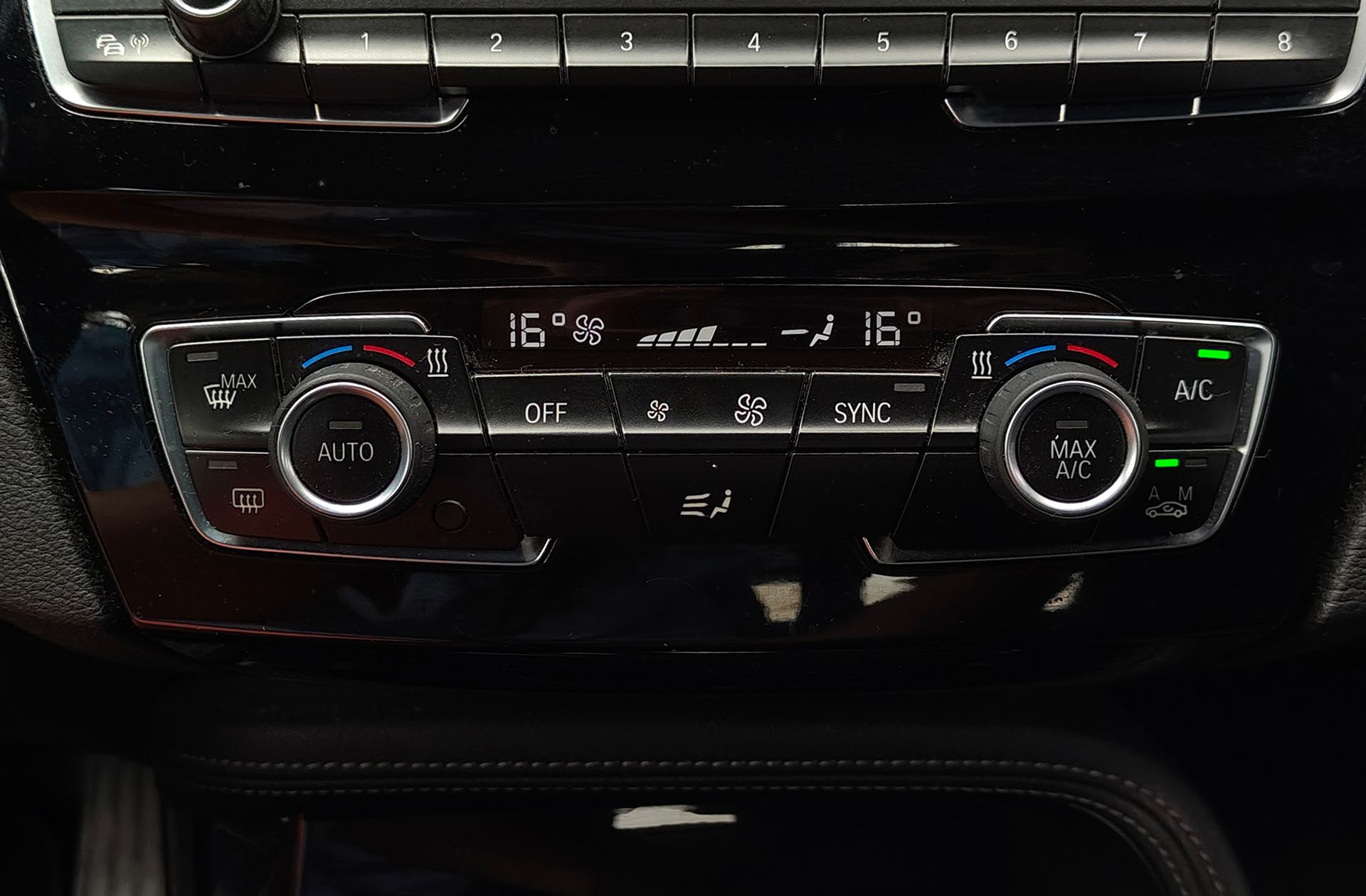 BMW X2 sDrive18d - foto 32