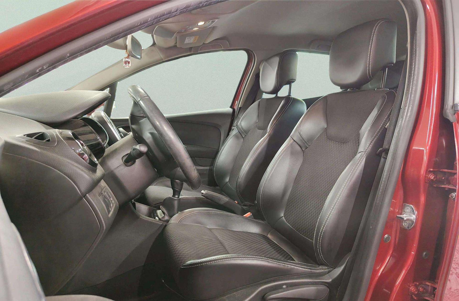 Renault Clio Zen Energy TCe - foto 11
