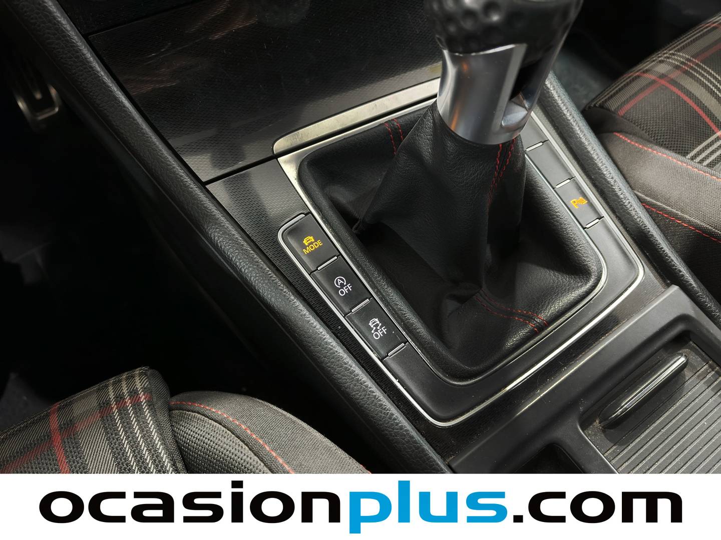 Foto Volkswagen Golf Volkswagen Golf GTI 2.0 TSI BMT  (220 CV)