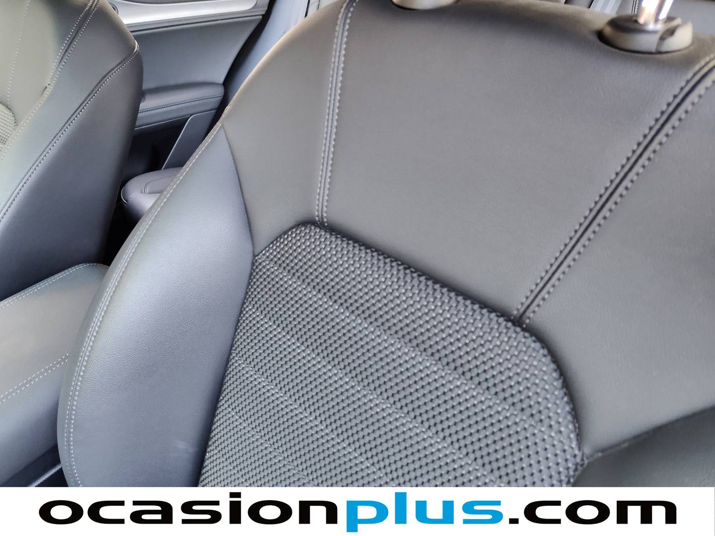 Extras y acabados del Alfa Romeo Stelvio Alfa Romeo Stelvio 2.0 Gasolina Executive AWD (280 CV)