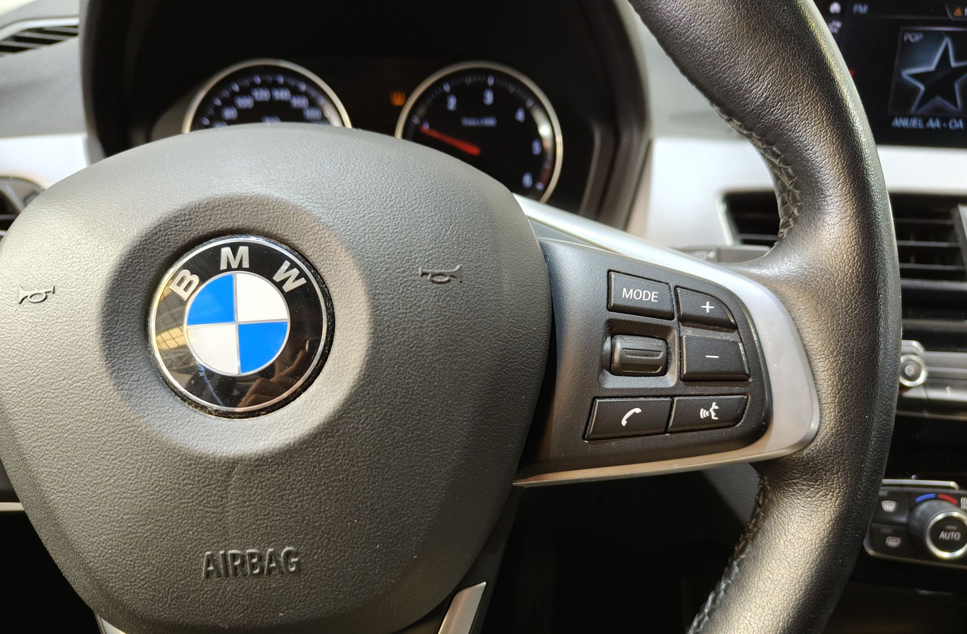 BMW X1 sDrive16d Business - foto 30