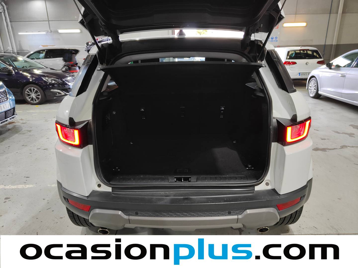 Foto asientos traseros Land Rover Range Rover Evoque Land Rover Range Rover Evoque 2.0 TD4 SE 4WD Auto 110 kW (150 CV)