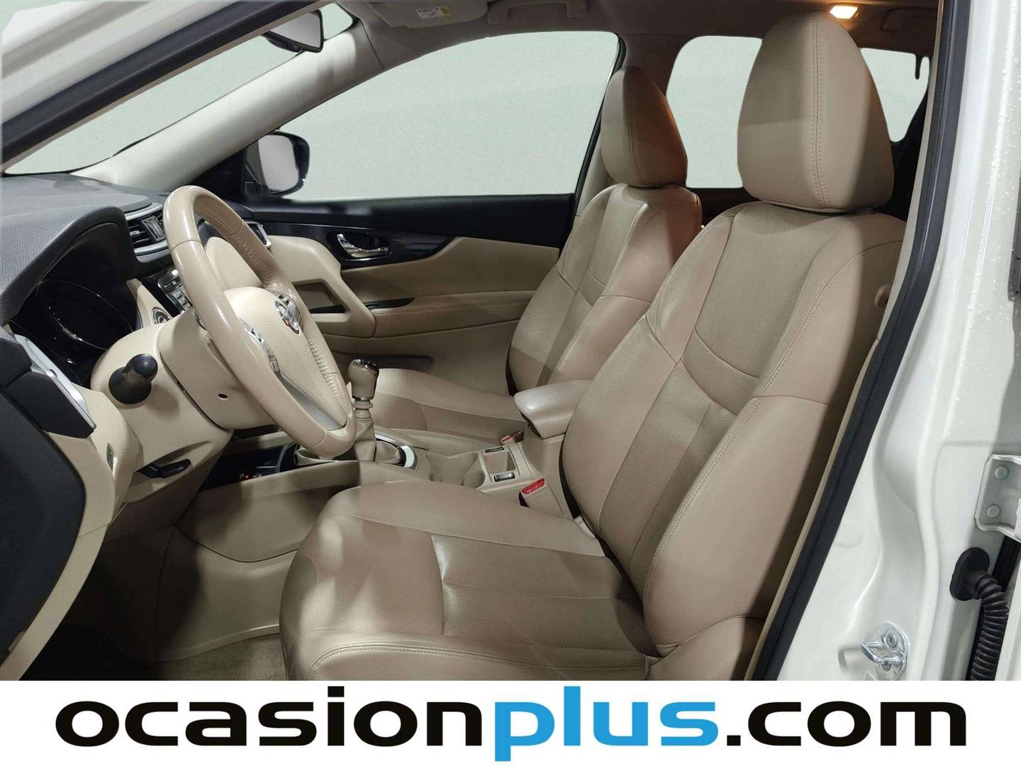 Foto asientos delanteros Nissan X-TRAIL Nissan X-Trail 1.6 dCi Tekna 4x2 (130 CV) 7 Plazas