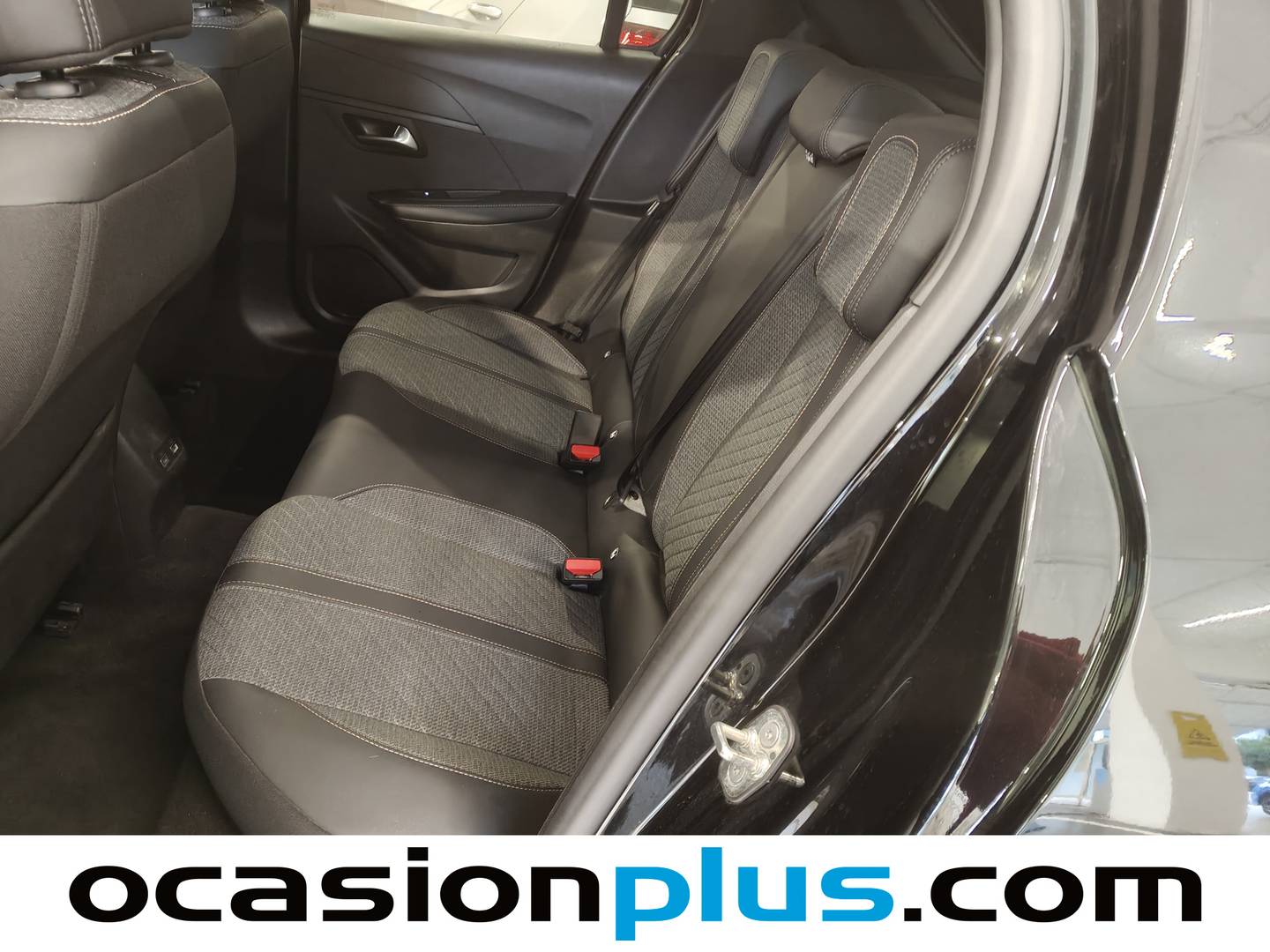 Foto Peugeot 208 Peugeot 208 Allure Hybrid eDCS6 (100 CV)