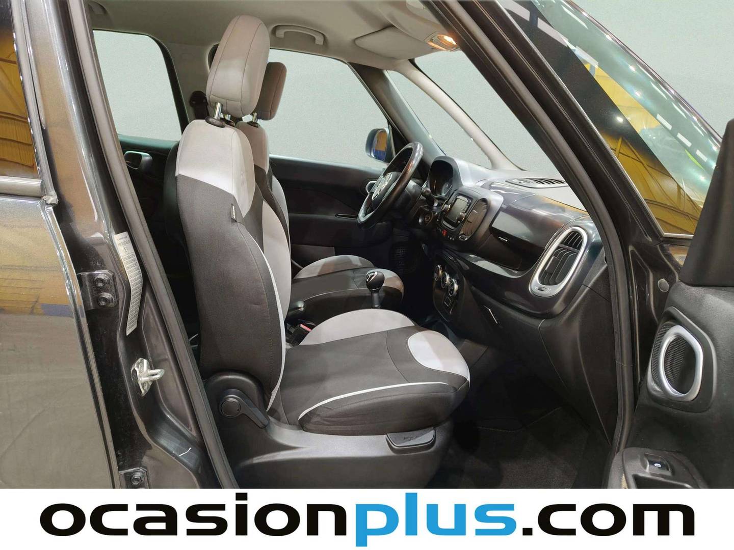 Foto Fiat 500L Fiat 500L 1.3 MultiJet S&S Lounge (95 CV)