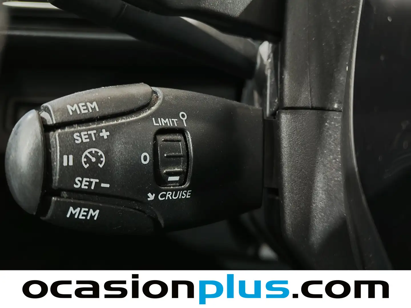 Foto Peugeot 3008 Peugeot 3008 BlueHDI 130 S&S GT Line EAT8 (130 CV)